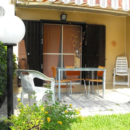 Appartamento In Residence Elegante Con Piscina Mascali